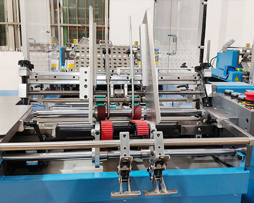 Fully automatic board book pages pasting& glue binding line