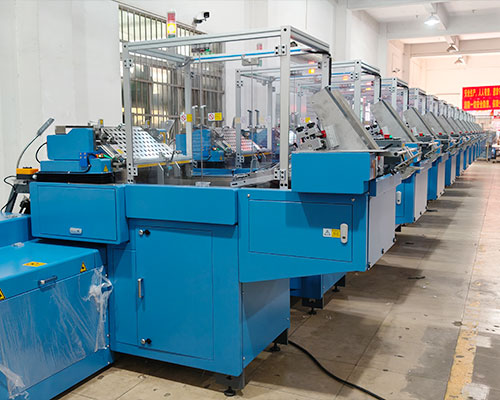 Fully automatic board book pages pasting& glue binding line